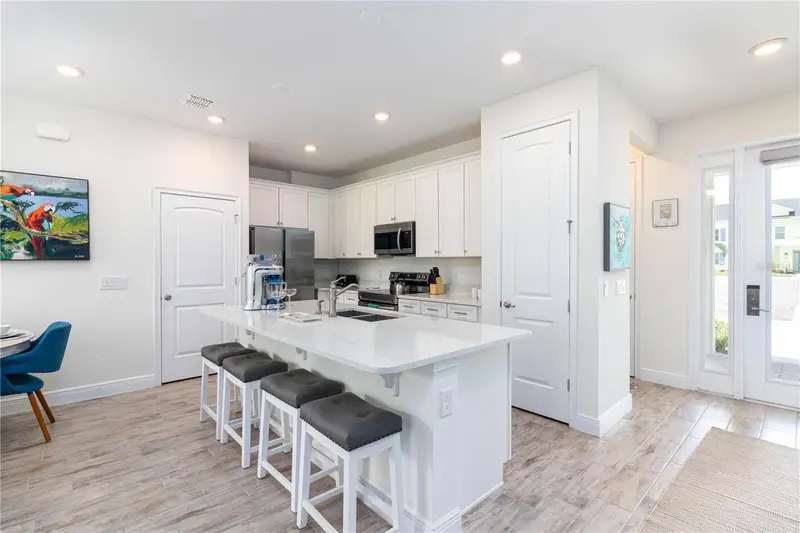 2960 On The Rocks Pt, FL