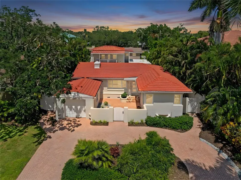 860 Snell Isle Blvd Ne, FL
