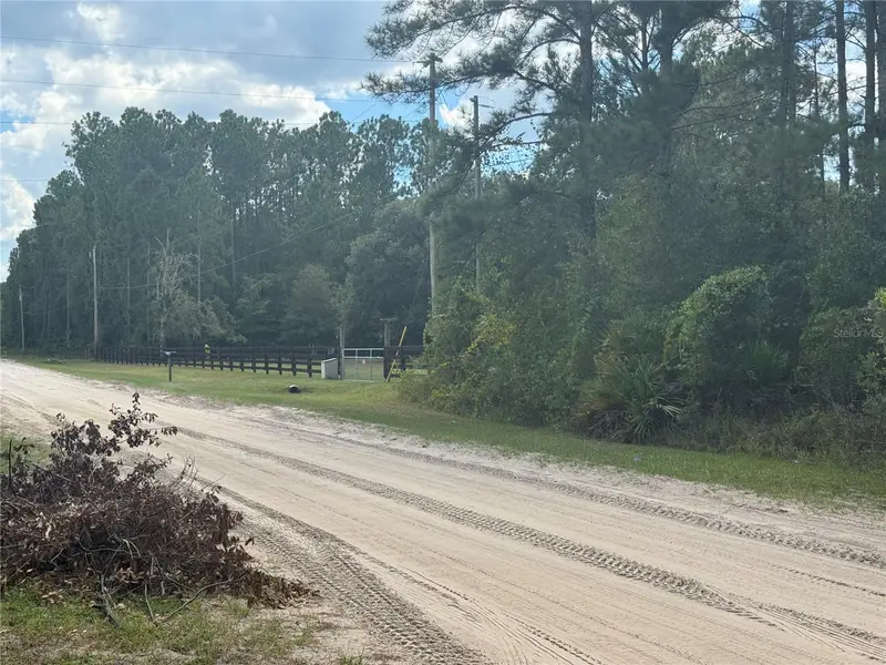4334 Lori Loop Rd, FL