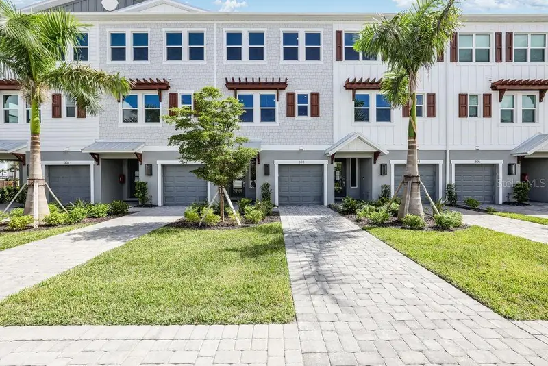 1623 Sea Haven Dr #303, FL