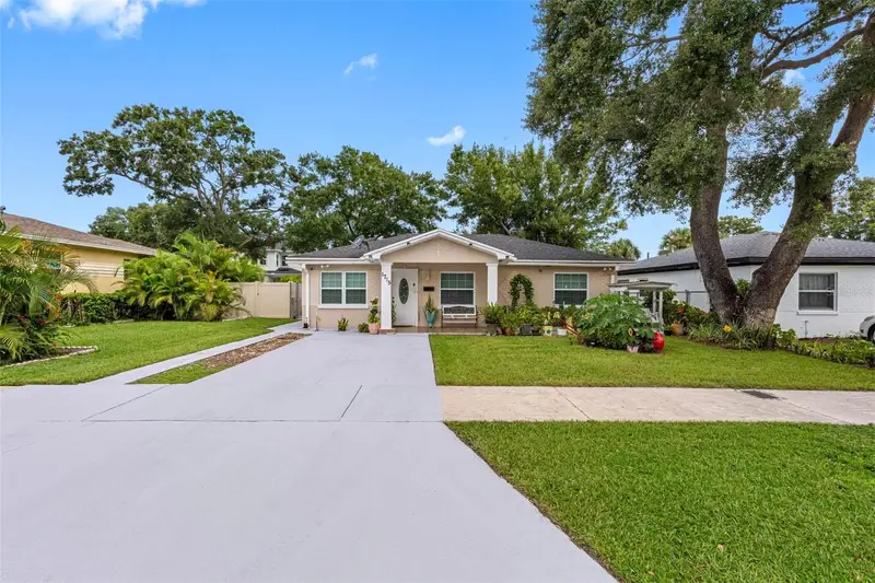1715 W Saint John St, FL