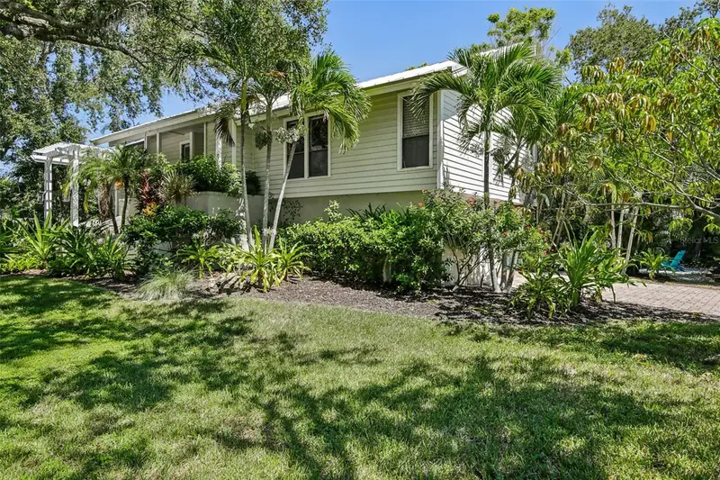 3390 Bayou Sound, FL