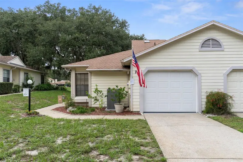 76 S Heron Creek Loop, FL