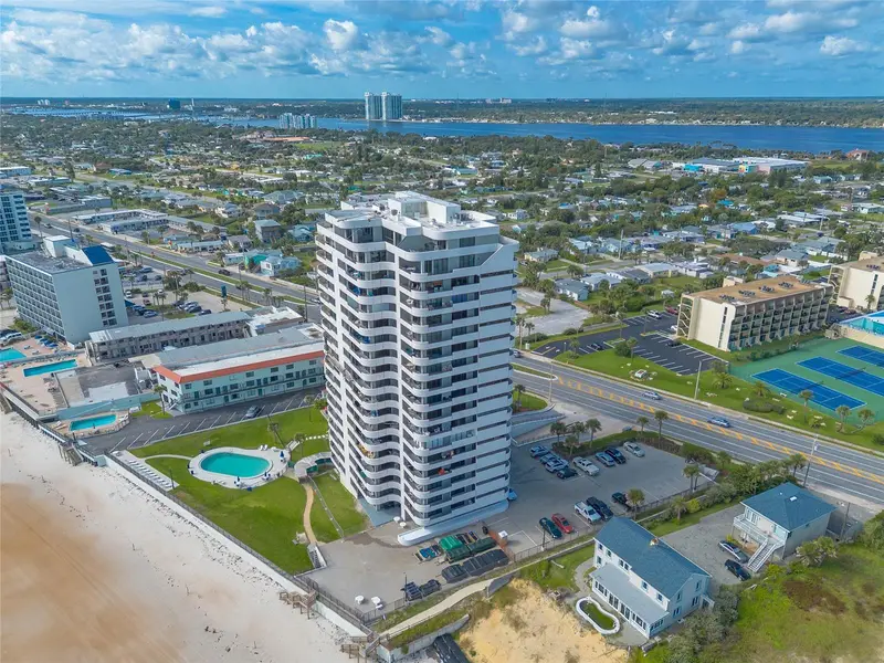 1420 N Atlantic Ave #601, FL