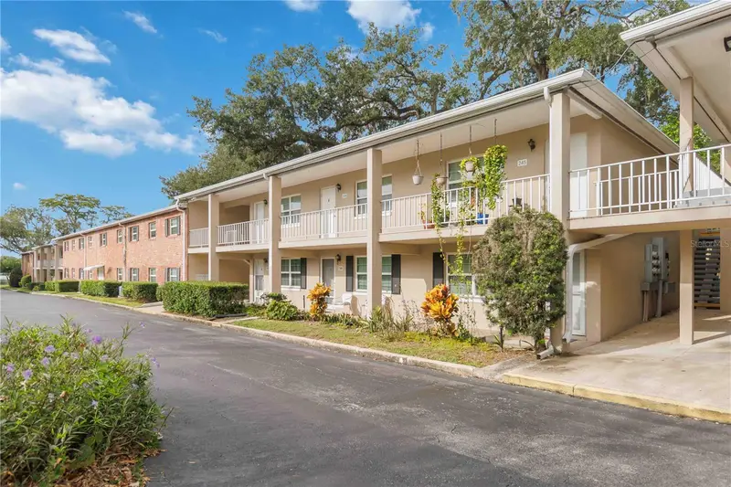 2500 Lee Rd #244, FL