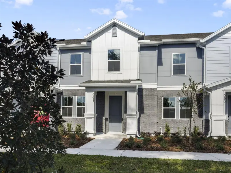 663 Clark St, FL