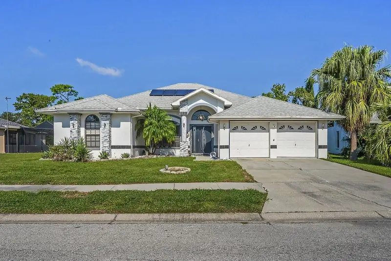 9301 Tournament Dr, FL