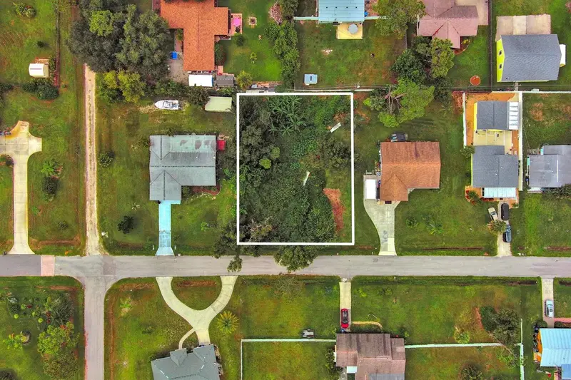 Gillespie St, FL