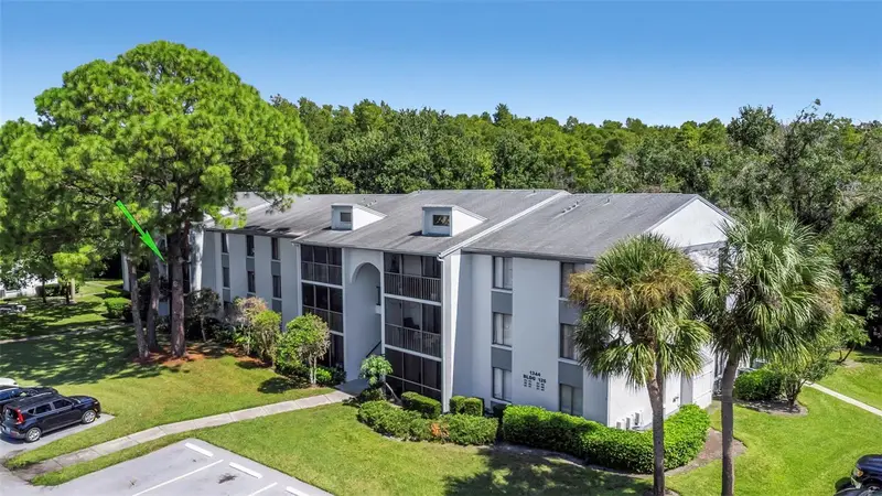 1344 Pine Ridge Cir E #D2, FL