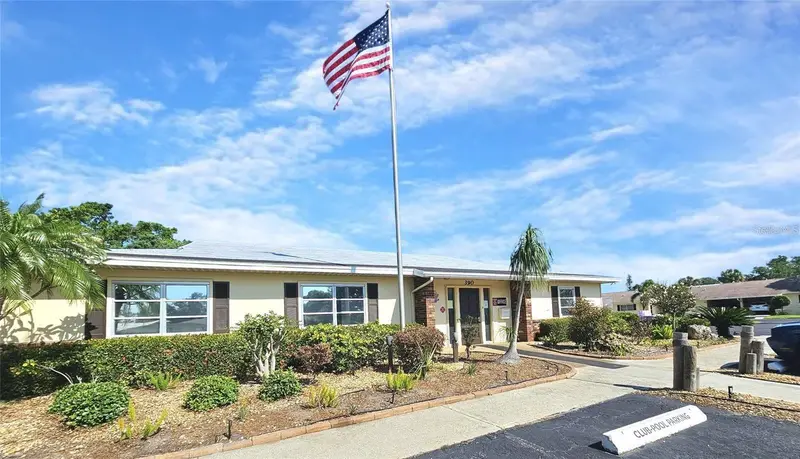 390 301 Blvd W #5b, FL