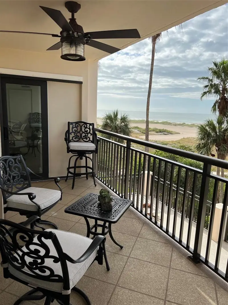 1270 Gulf Blvd #401, FL