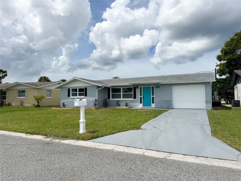 10805 Fillmore Ave, FL