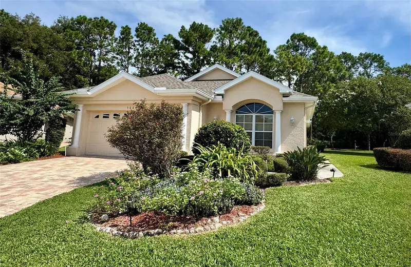 5688 Legend Hills Ln, FL