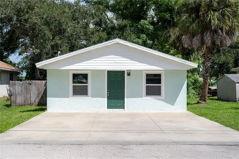 215 22nd St W, FL