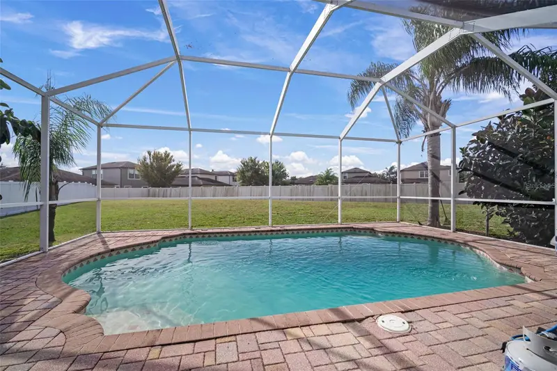 11531 Mountain Bay Dr, FL