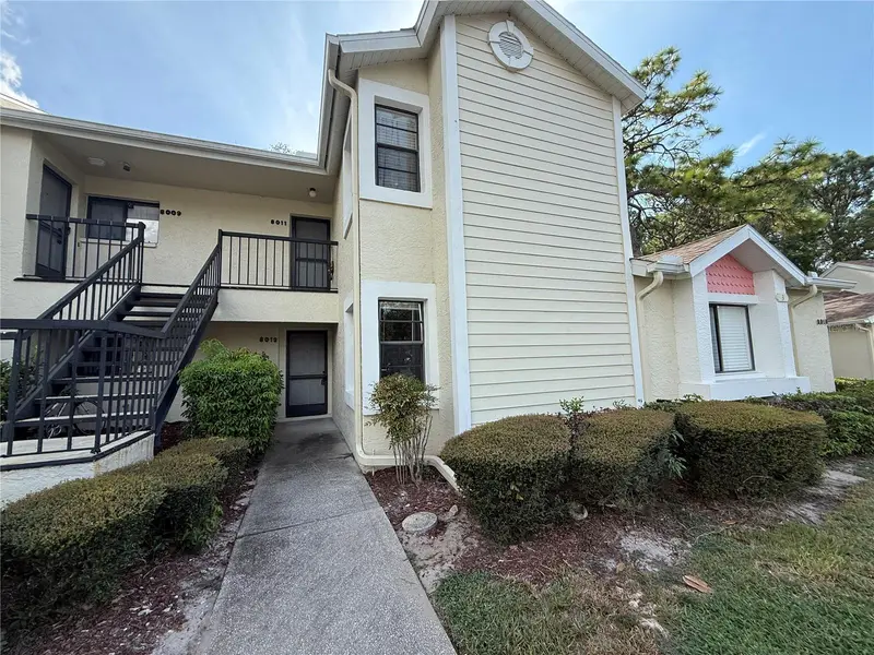 8013 Picketts Ct #1, FL
