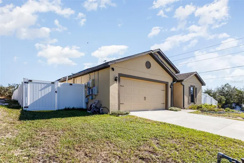 104 Jasmine Cir, FL