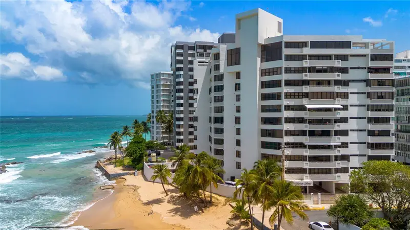 1 Manuel Rodriguez Serra St #6, PR