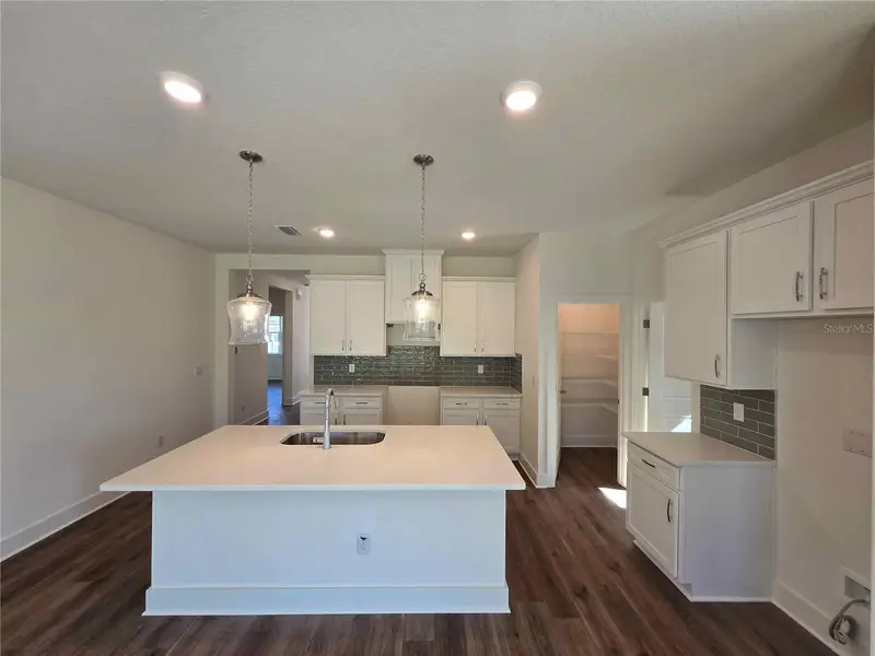 3822 Daybreak Run Loop, FL