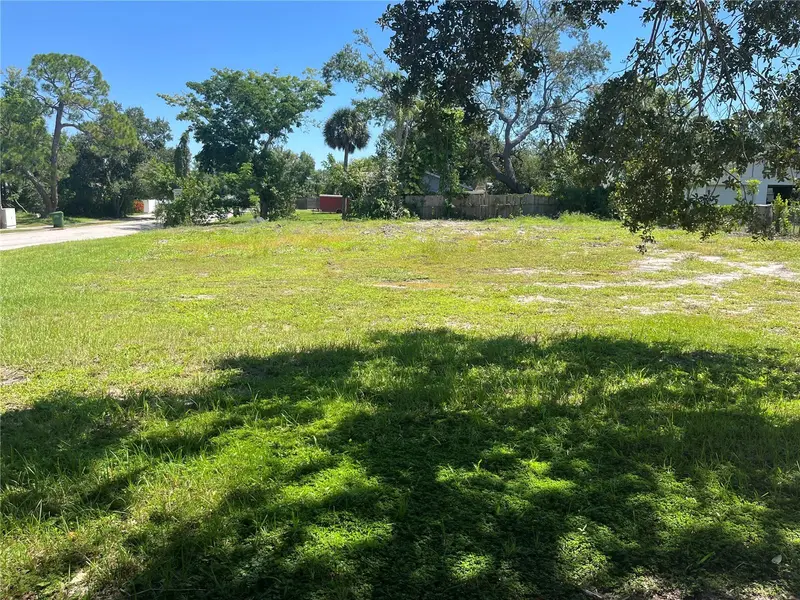 2414 Pelican Dr, FL