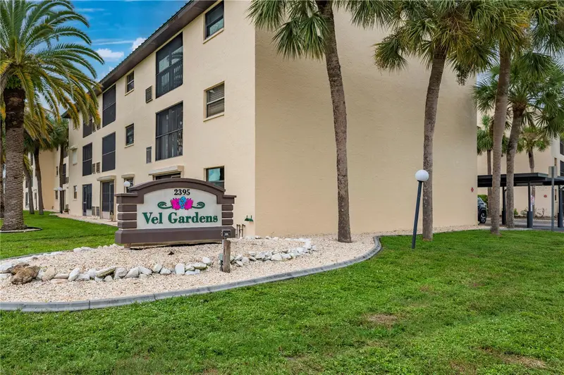 2395 Harbor Blvd #310, FL