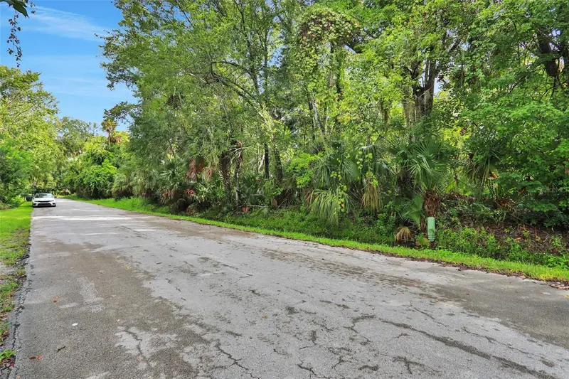 711 Tennessee Ter, FL