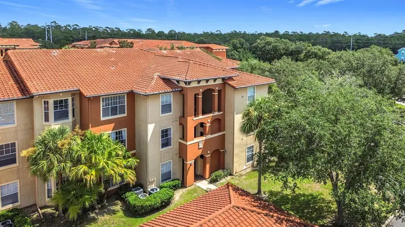5548 Metrowest Blvd #209, FL