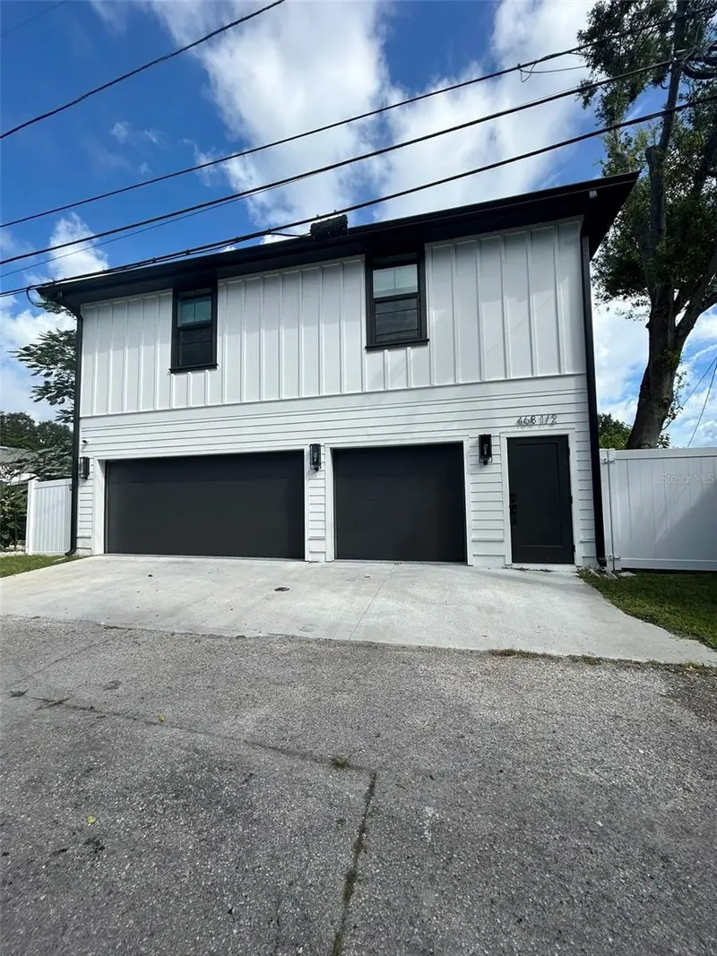 468 44th Ave N #1/2, FL