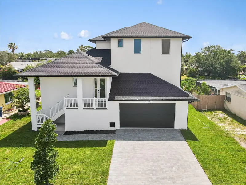 9832 Island Harbor Dr, FL