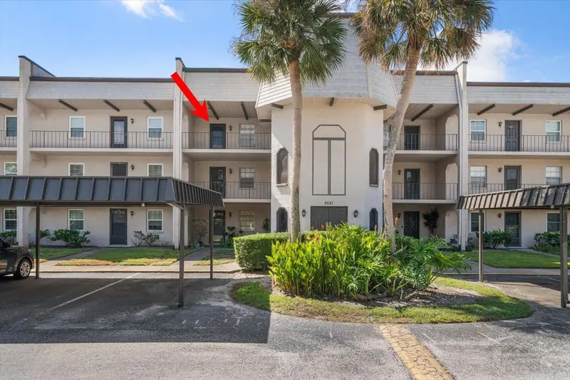 8681 Bardmoor Blvd #304c, FL