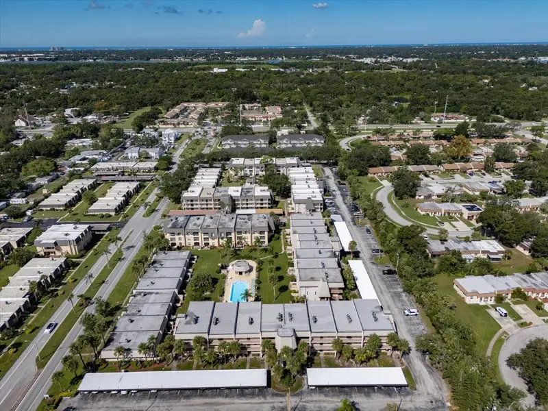 8681 Bardmoor Blvd #304c, FL