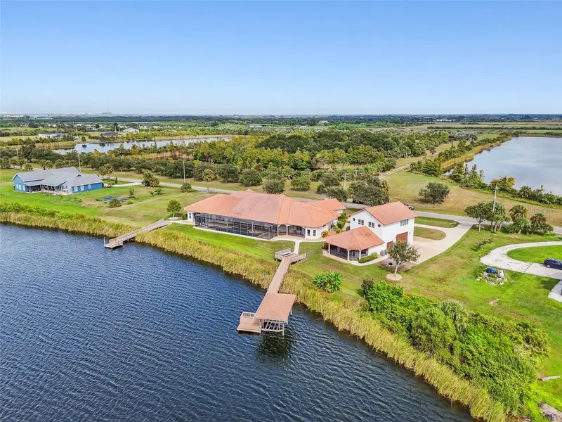 3215 Gulf City Rd, FL