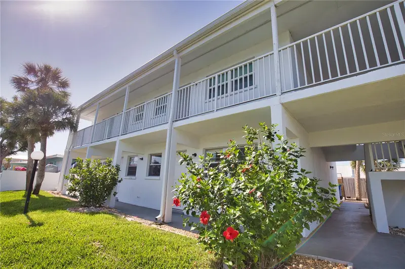 902 Gibbs Rd #184, FL