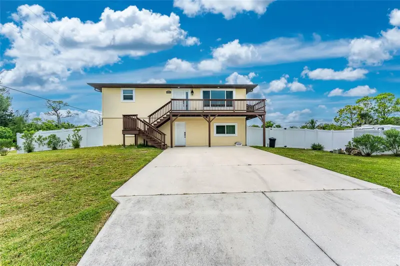 3129 Banyan Way, FL