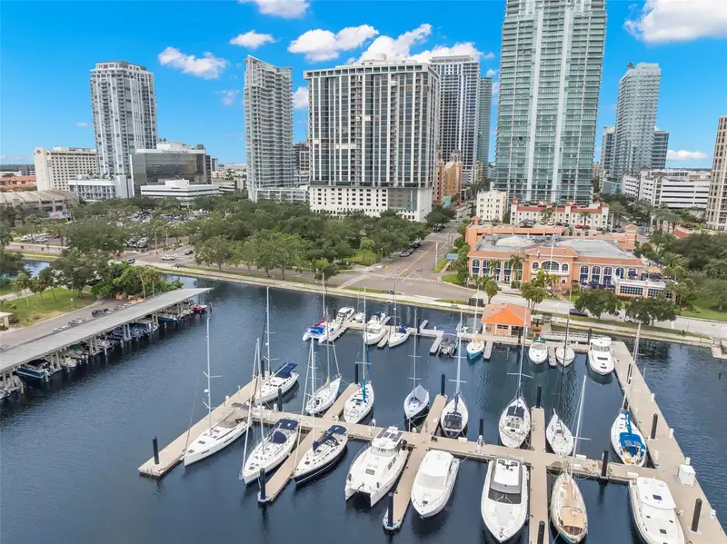 1 Beach Dr Se #2206, FL