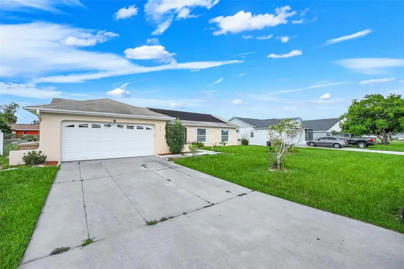 461 Boxwood Court, FL