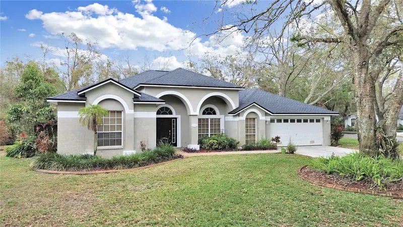 17307 Oak Ledge Dr, FL