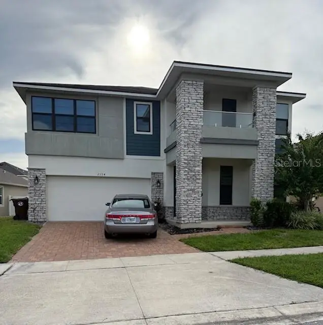2594 Trielle Av., FL