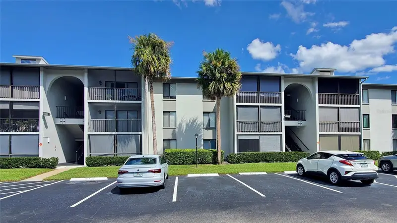 928 S Pine Ridge Cir, FL