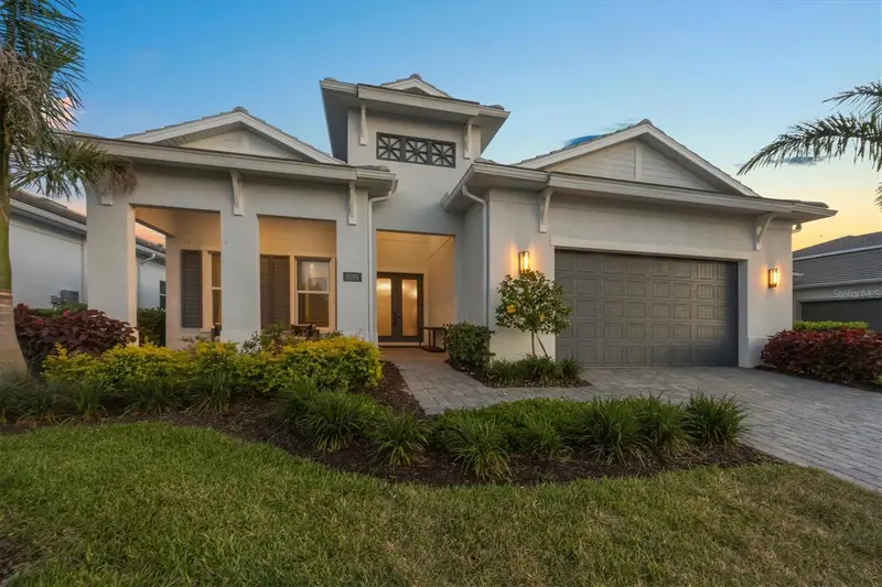 8195 Redonda Loop, FL