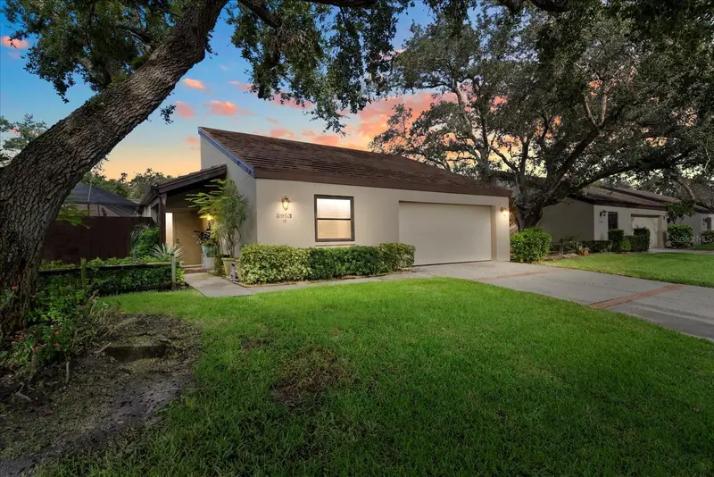 3953 Glen Oaks Manor Dr, FL