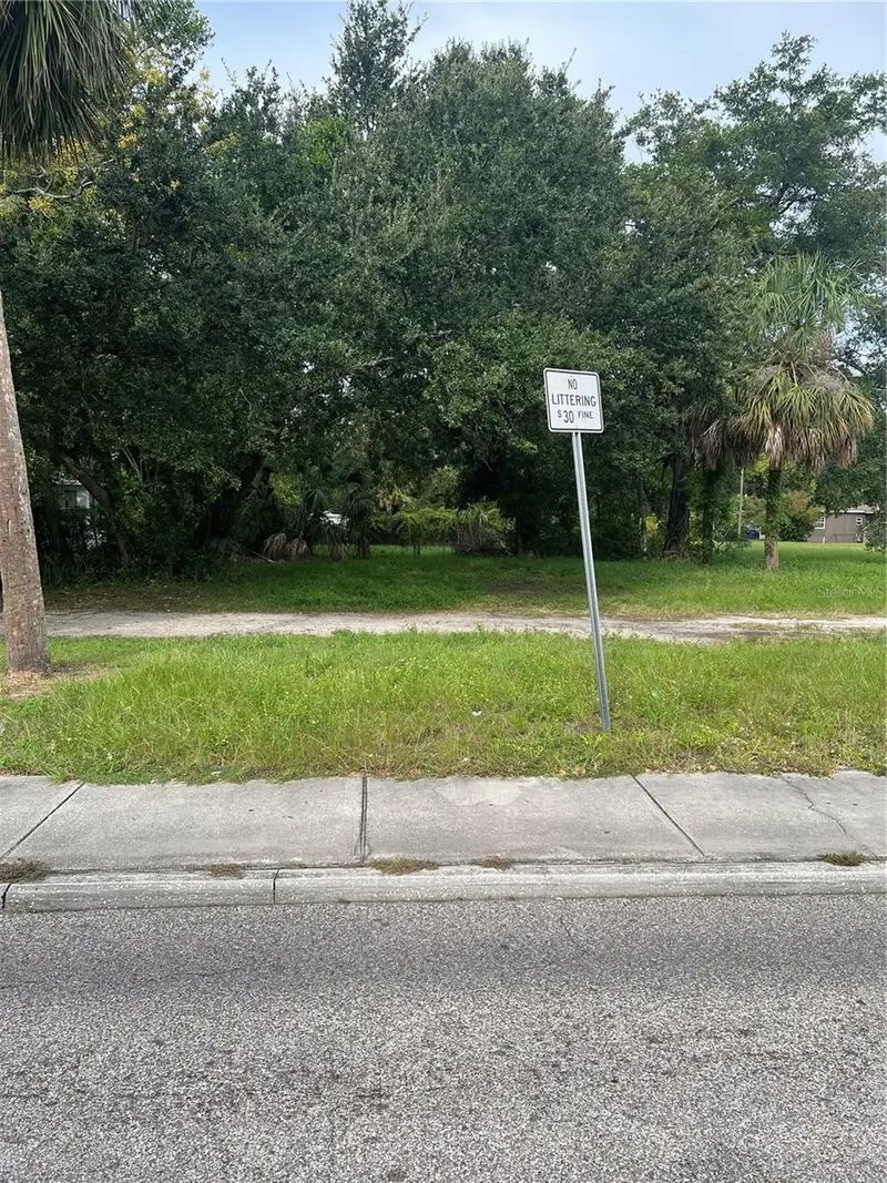 Martin Luther King Jr Ave, FL
