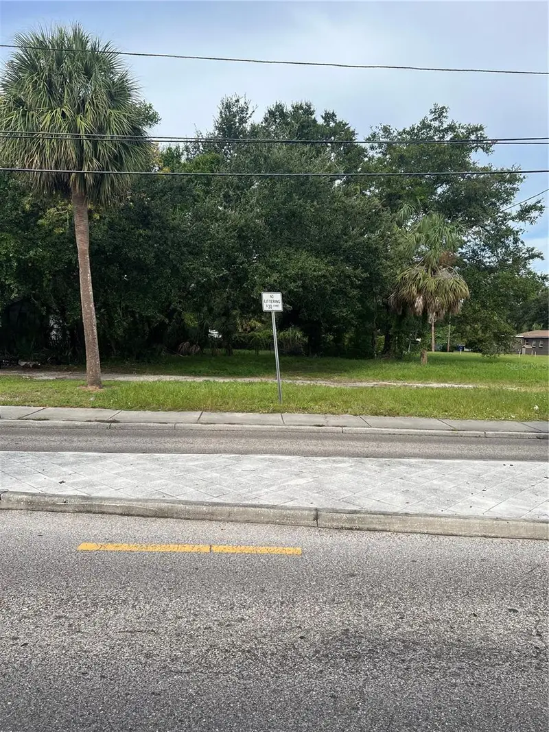 Martin Luther King Jr Ave, FL