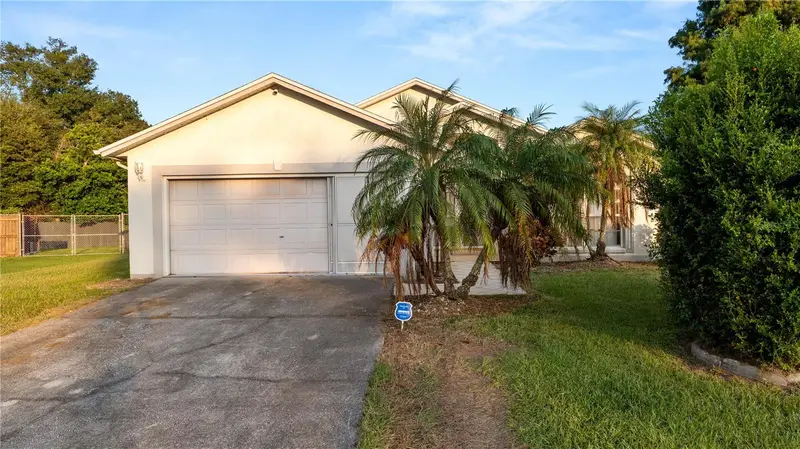 232 Kings Pond Ave, FL