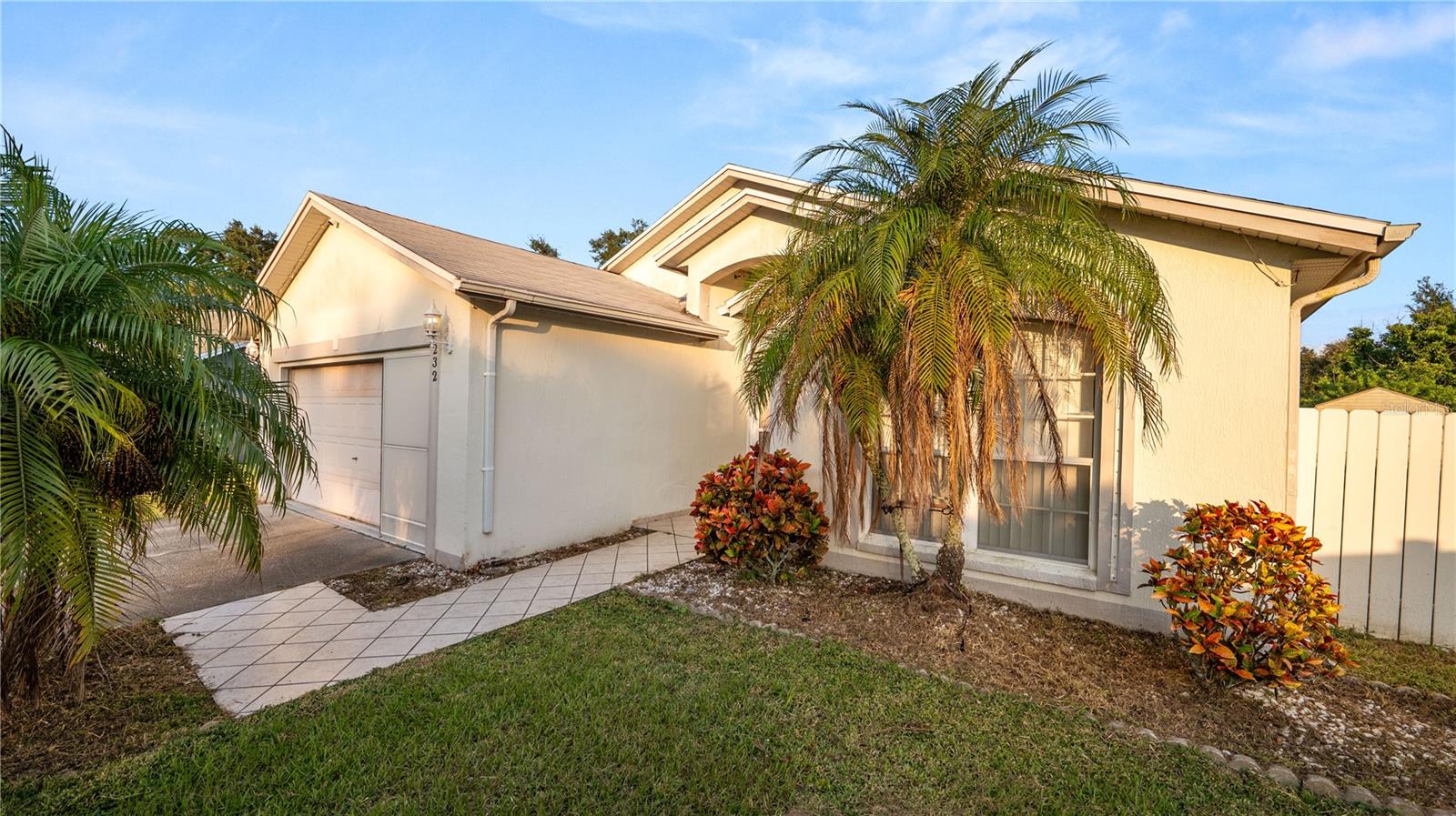 232 Kings Pond Ave, FL