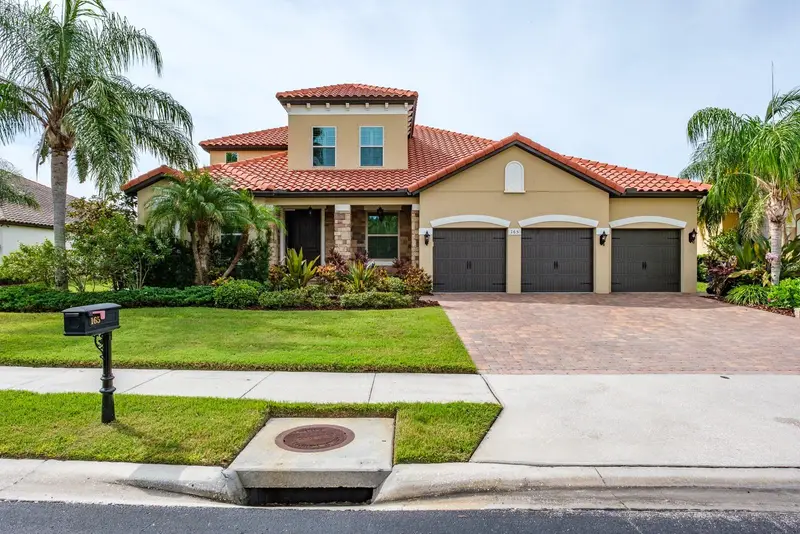 165 Mobbly Bay Dr, FL