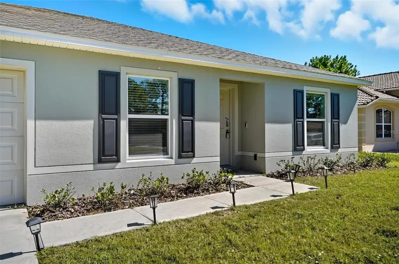 38 Pretoria Ln, FL