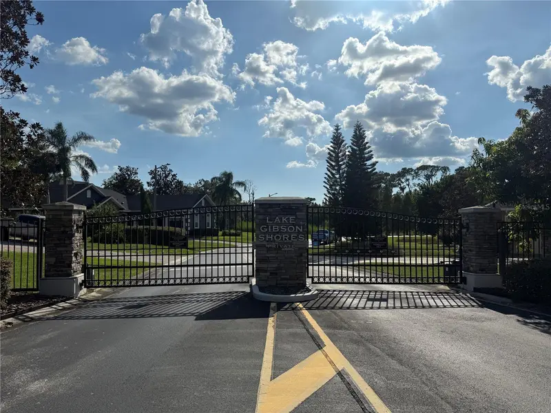 Island Shores Ln, FL
