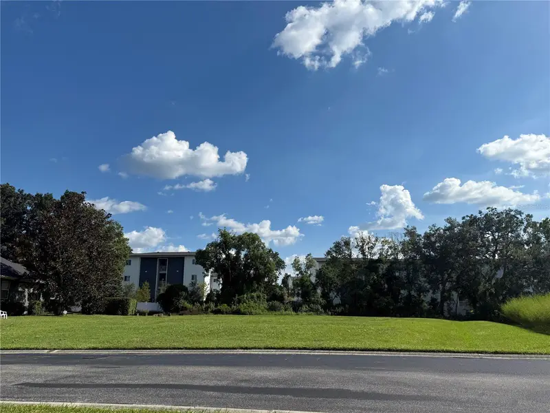 Island Shores Ln, FL