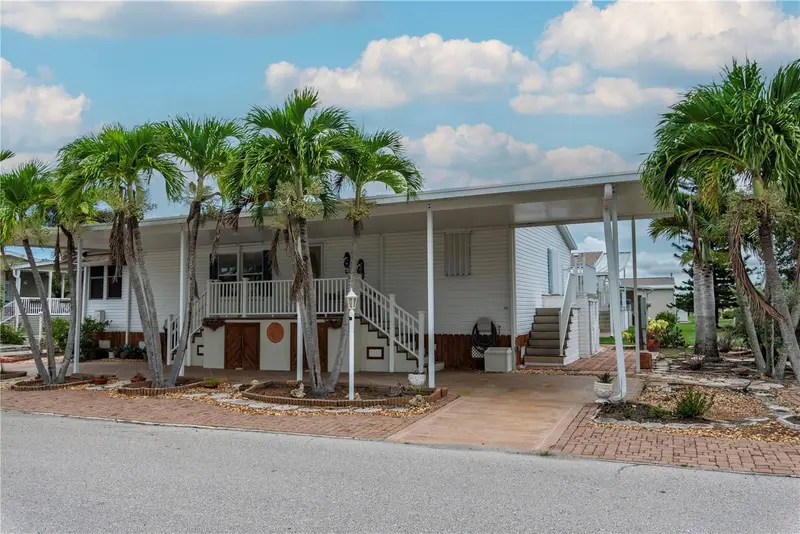 29 Amsterdam Ave, FL